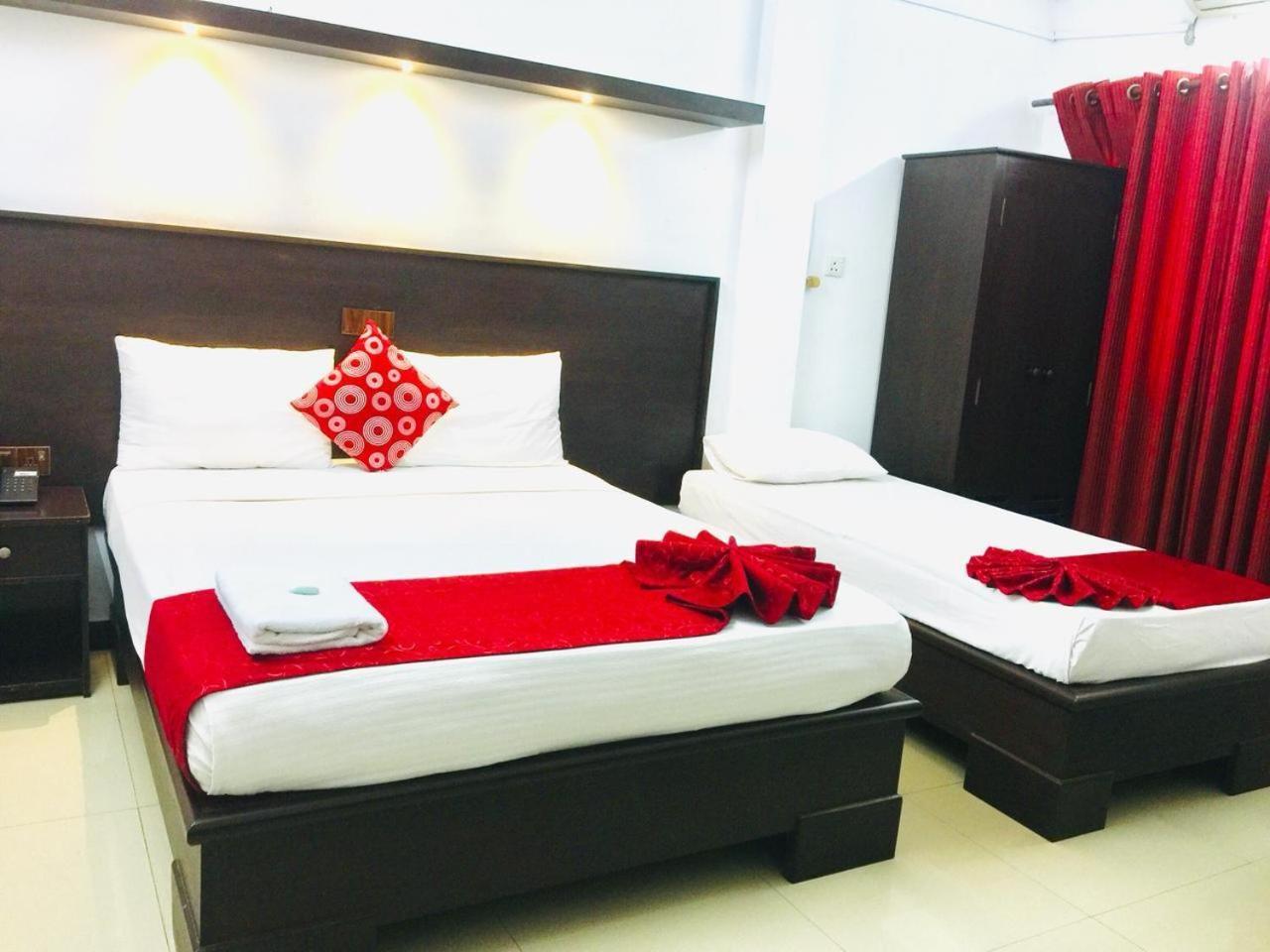 Hotel Nelly Vavuniya Екстер'єр фото