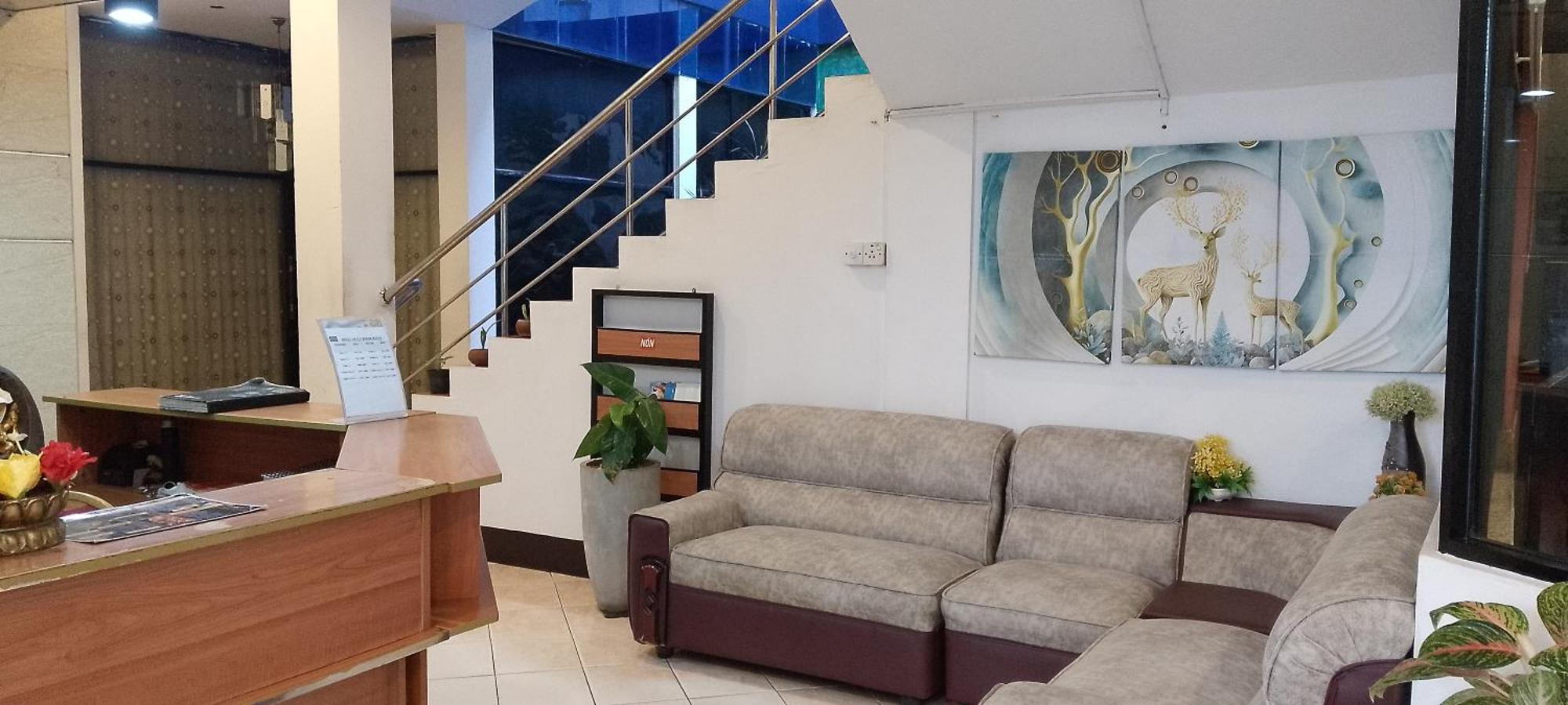Hotel Nelly Vavuniya Екстер'єр фото