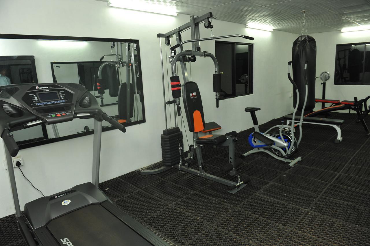 Hotel Nelly Vavuniya Екстер'єр фото