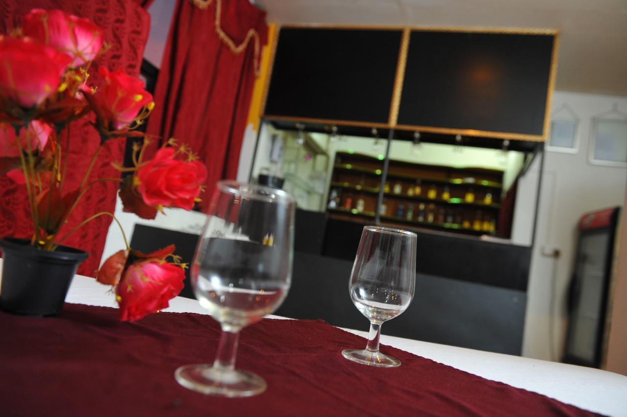 Hotel Nelly Vavuniya Екстер'єр фото